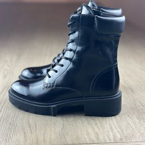 Coach Leighton leather booties. New. Size 5.5